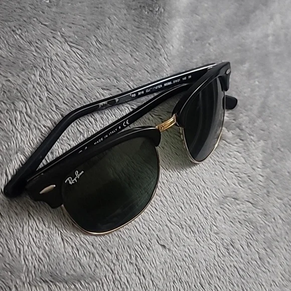 Ray-Ban RB3016 Clubmaster Black Polarized Sunglasses With Case - Picture 2 of 9